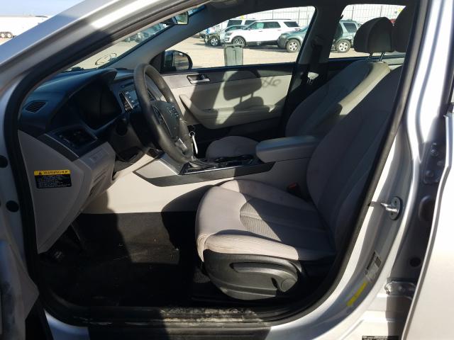 Photo 4 VIN: 5NPE24AF0FH048362 - HYUNDAI SONATA SE 