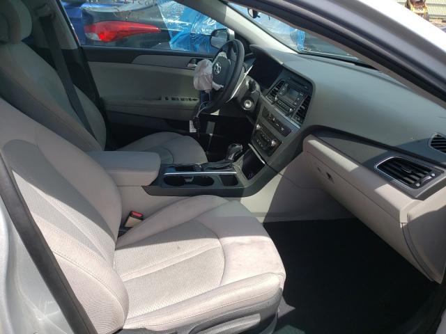 Photo 4 VIN: 5NPE24AF0FH065033 - HYUNDAI SONATA SE 