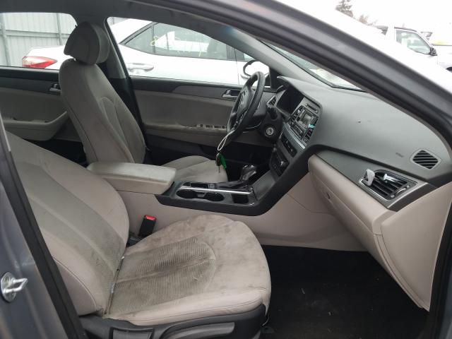 Photo 4 VIN: 5NPE24AF0FH075836 - HYUNDAI SONATA SE 