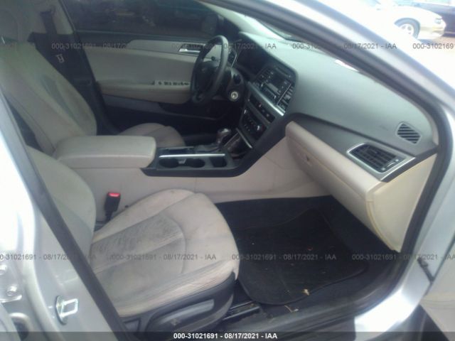 Photo 4 VIN: 5NPE24AF0FH082835 - HYUNDAI SONATA 