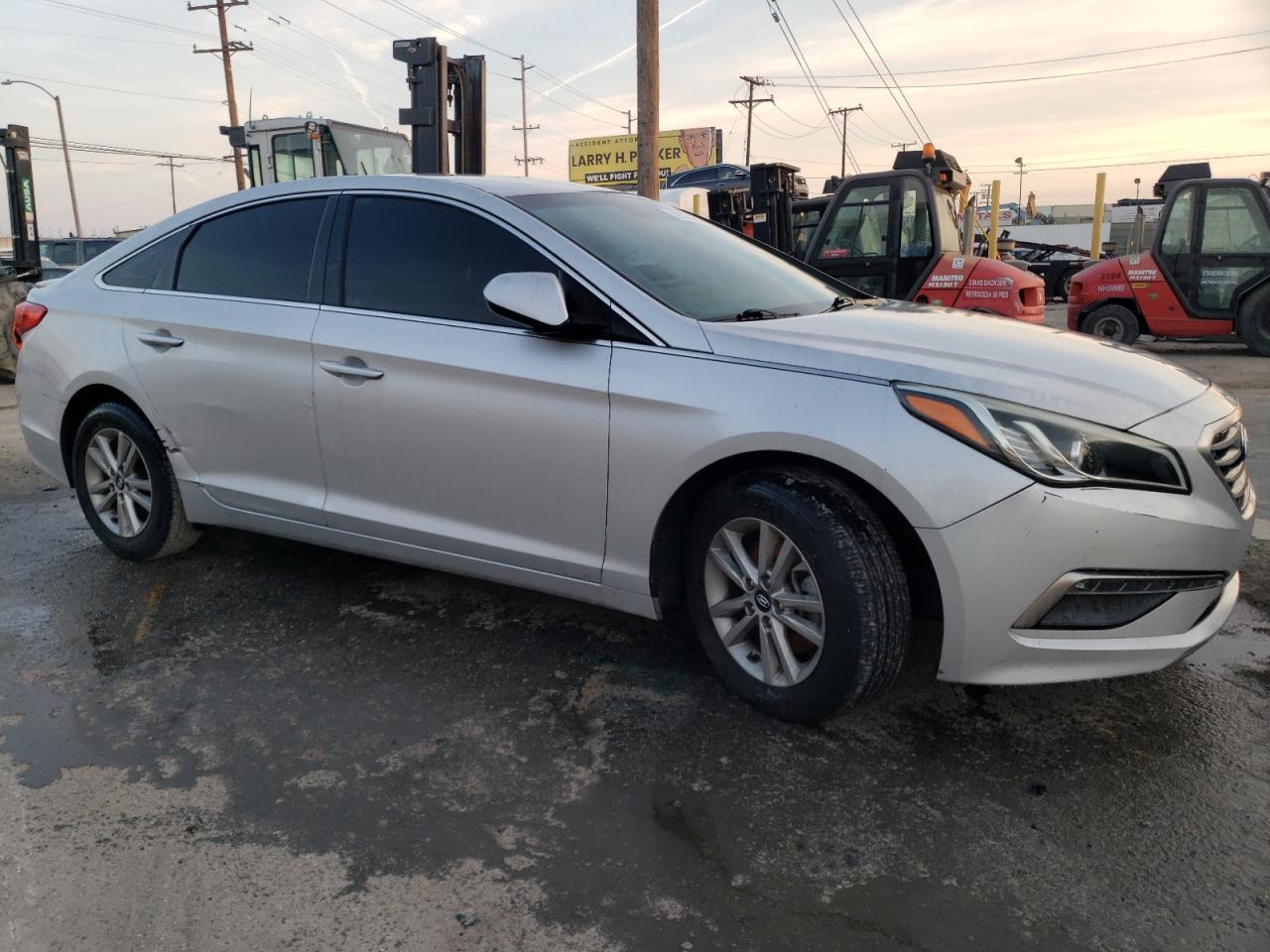 Photo 3 VIN: 5NPE24AF0FH088649 - HYUNDAI SONATA 