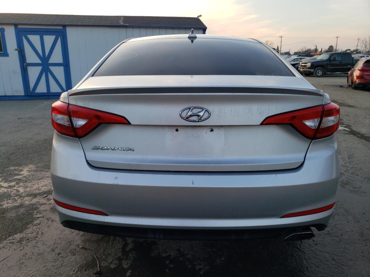 Photo 5 VIN: 5NPE24AF0FH088649 - HYUNDAI SONATA 