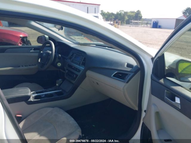 Photo 4 VIN: 5NPE24AF0FH103957 - HYUNDAI SONATA 