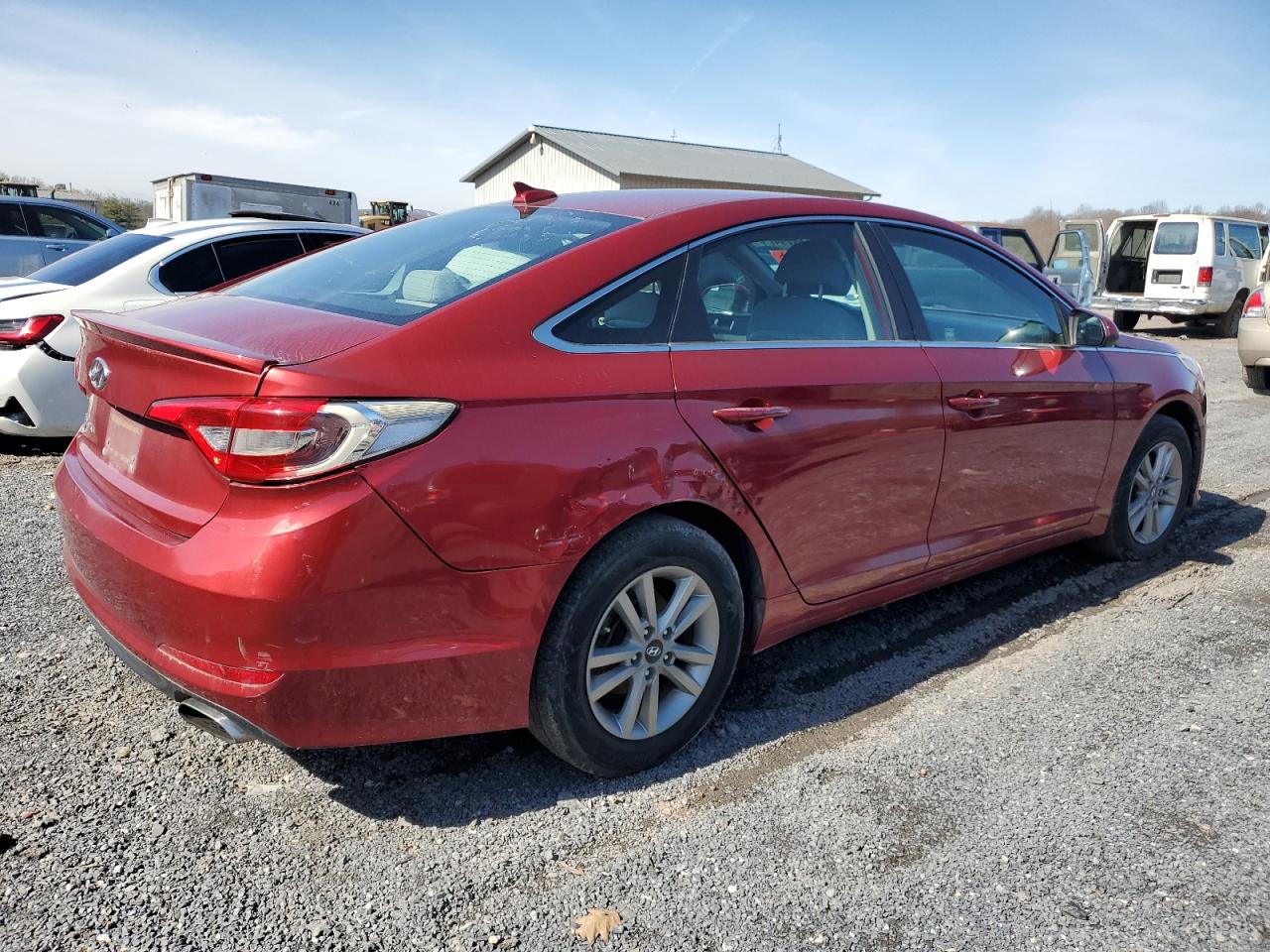 Photo 2 VIN: 5NPE24AF0FH160529 - HYUNDAI SONATA 