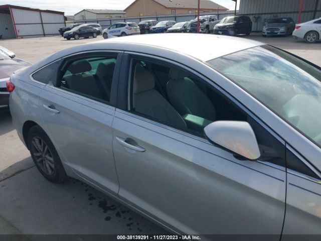 Photo 5 VIN: 5NPE24AF0FH174799 - HYUNDAI SONATA 