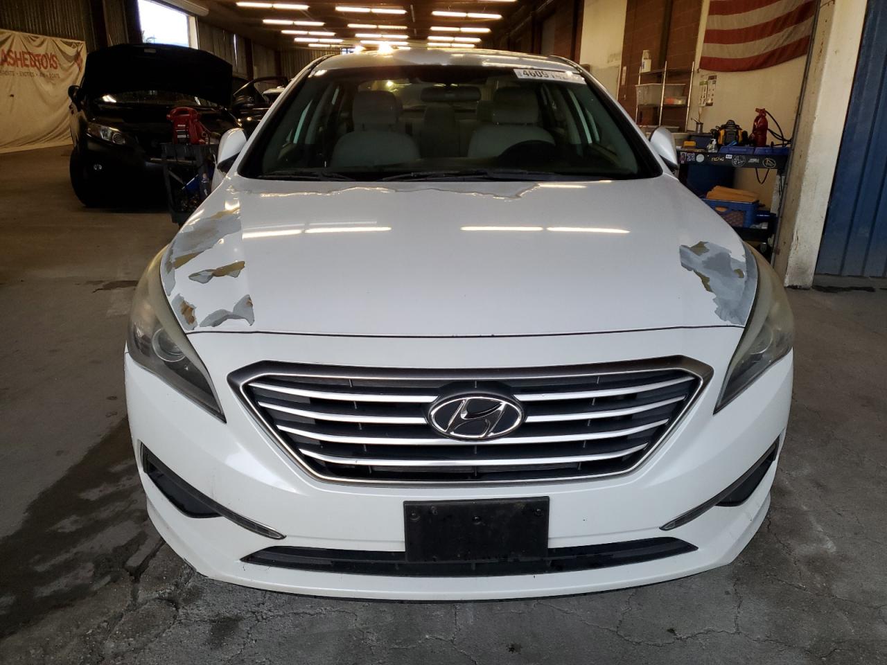 Photo 4 VIN: 5NPE24AF0FH186063 - HYUNDAI SONATA 