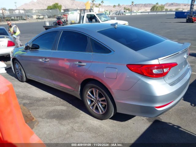 Photo 2 VIN: 5NPE24AF0FH206103 - HYUNDAI SONATA 