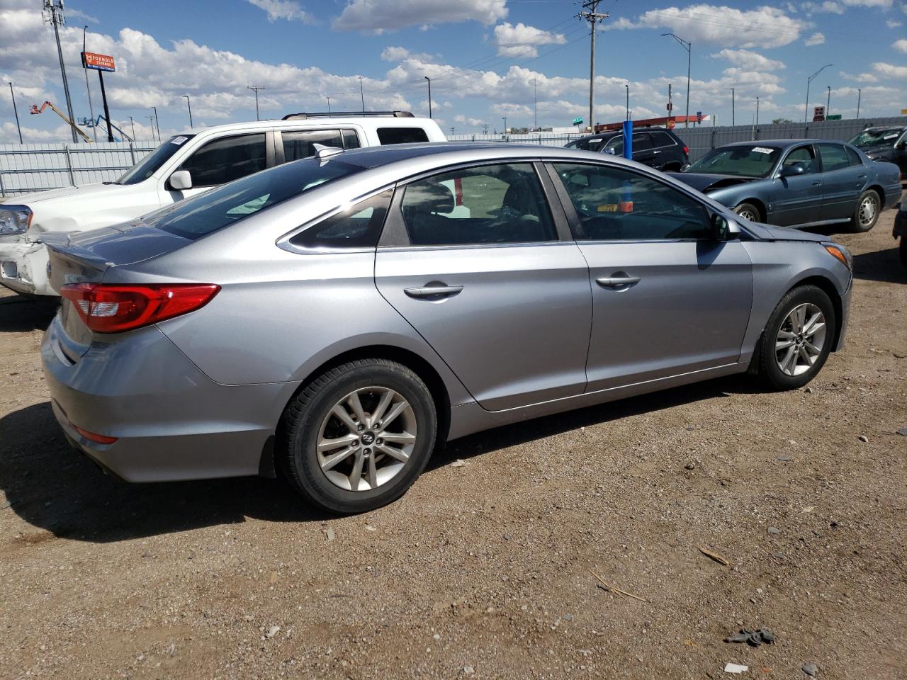 Photo 2 VIN: 5NPE24AF0FH214539 - HYUNDAI SONATA 