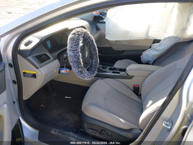 Photo 4 VIN: 5NPE24AF0FH217750 - HYUNDAI SONATA 