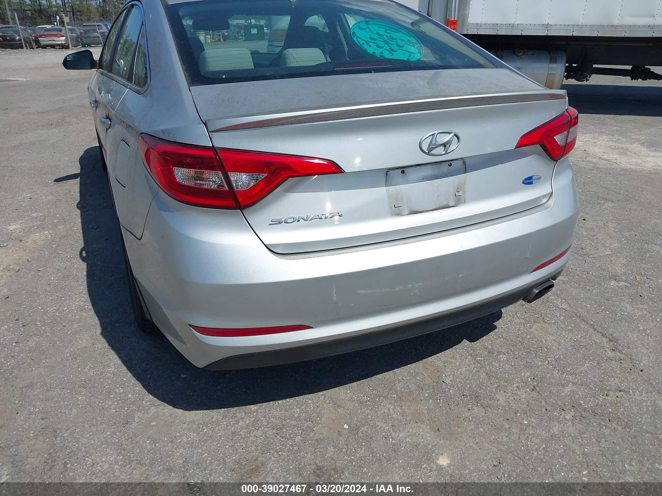 Photo 5 VIN: 5NPE24AF0FH221216 - HYUNDAI SONATA 