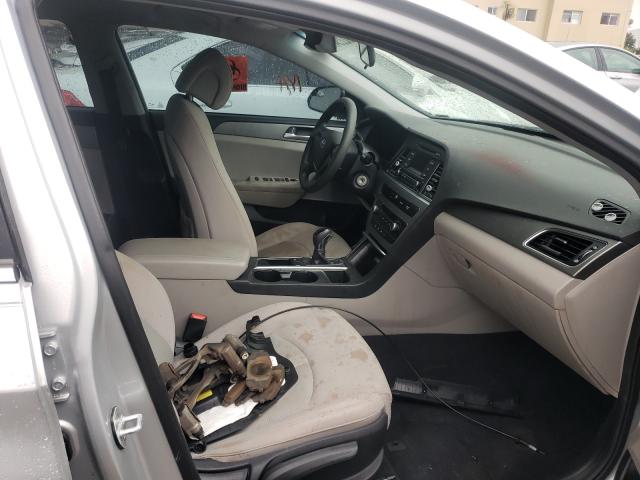 Photo 4 VIN: 5NPE24AF0FH258010 - HYUNDAI SONATA SE 