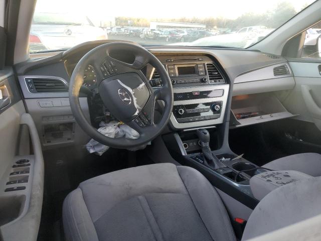 Photo 7 VIN: 5NPE24AF0FH258878 - HYUNDAI SONATA SE 