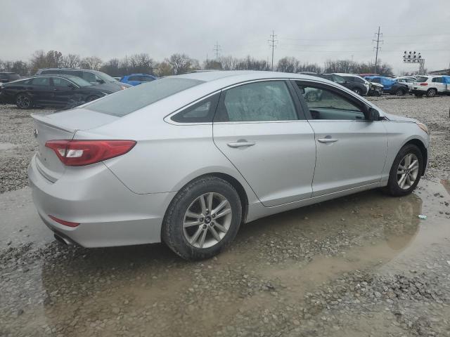 Photo 2 VIN: 5NPE24AF0GH266139 - HYUNDAI SONATA SE 