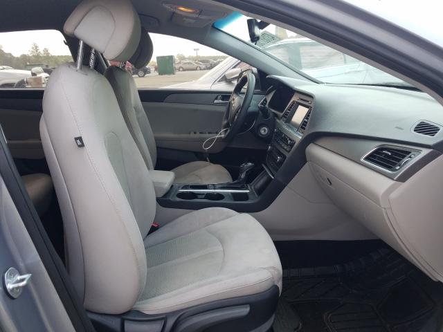 Photo 4 VIN: 5NPE24AF0GH273060 - HYUNDAI SONATA SE 