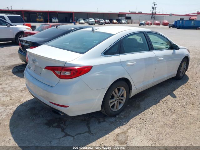 Photo 3 VIN: 5NPE24AF0GH275861 - HYUNDAI SONATA 