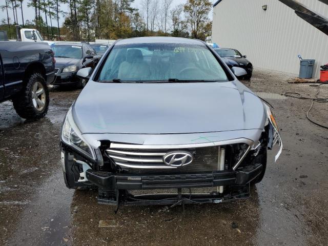 Photo 4 VIN: 5NPE24AF0GH277223 - HYUNDAI SONATA SE 