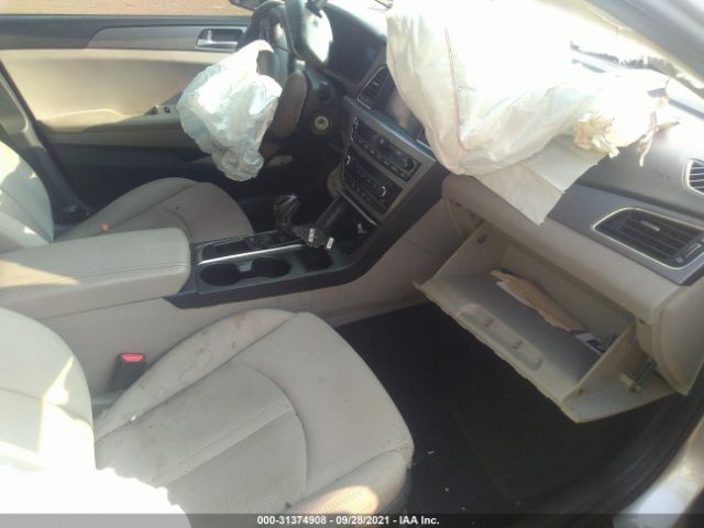 Photo 4 VIN: 5NPE24AF0GH281644 - HYUNDAI SONATA 