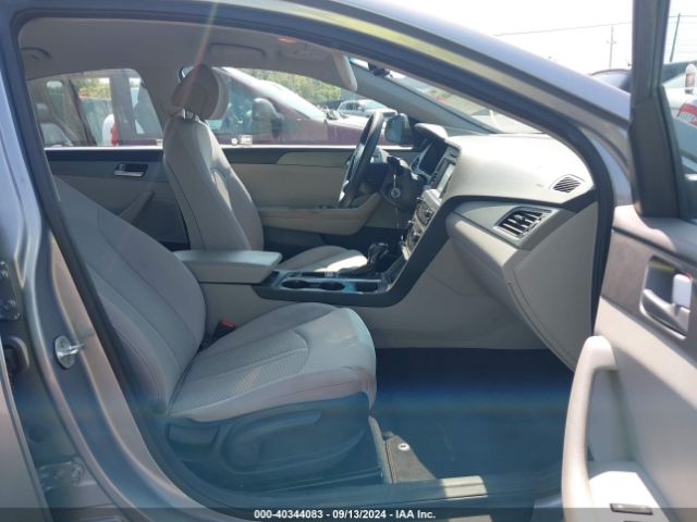 Photo 4 VIN: 5NPE24AF0GH289324 - HYUNDAI SONATA 