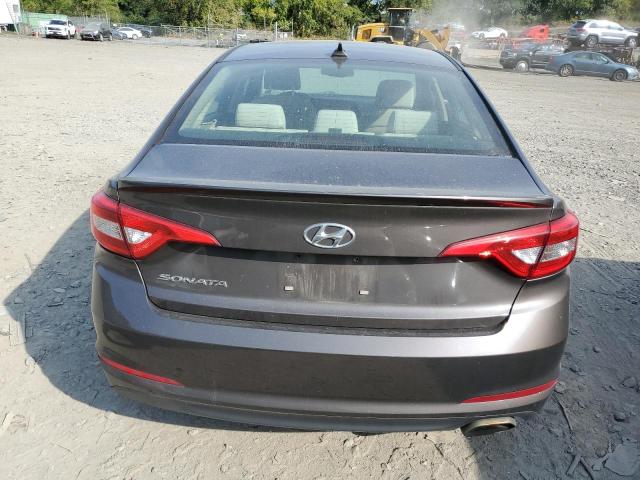 Photo 5 VIN: 5NPE24AF0GH304758 - HYUNDAI SONATA SE 