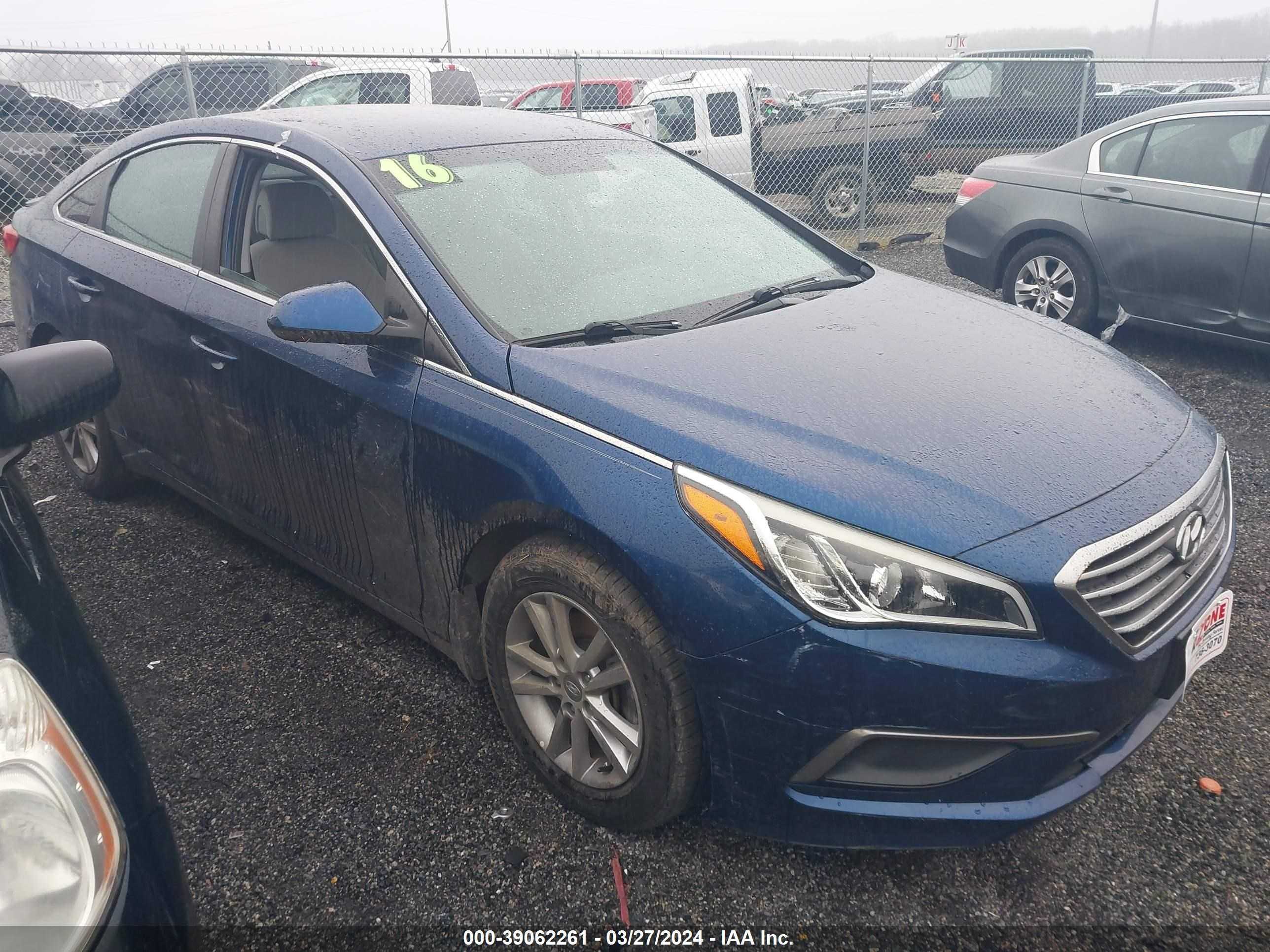 Photo 12 VIN: 5NPE24AF0GH307711 - HYUNDAI SONATA 