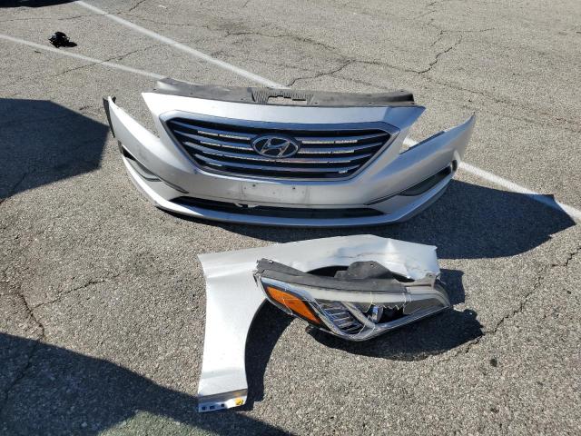 Photo 11 VIN: 5NPE24AF0GH327957 - HYUNDAI SONATA SE 