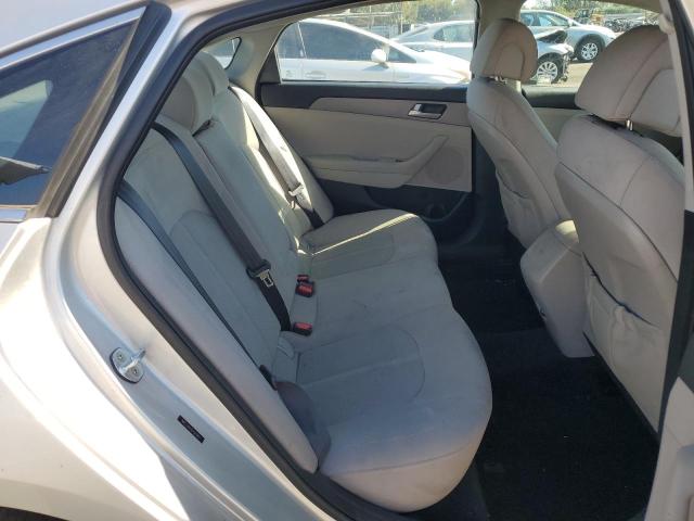 Photo 9 VIN: 5NPE24AF0GH327957 - HYUNDAI SONATA SE 