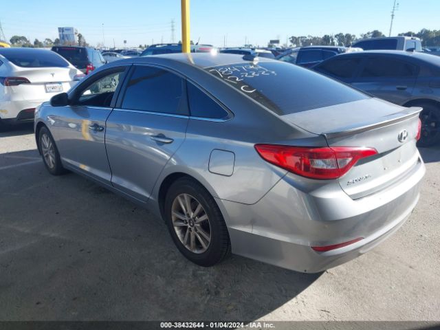 Photo 2 VIN: 5NPE24AF0GH332463 - HYUNDAI SONATA 