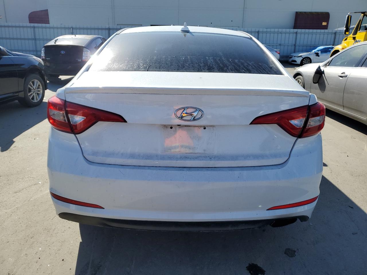 Photo 5 VIN: 5NPE24AF0GH340451 - HYUNDAI SONATA 