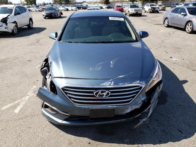 Photo 4 VIN: 5NPE24AF0GH357668 - HYUNDAI SONATA SE 