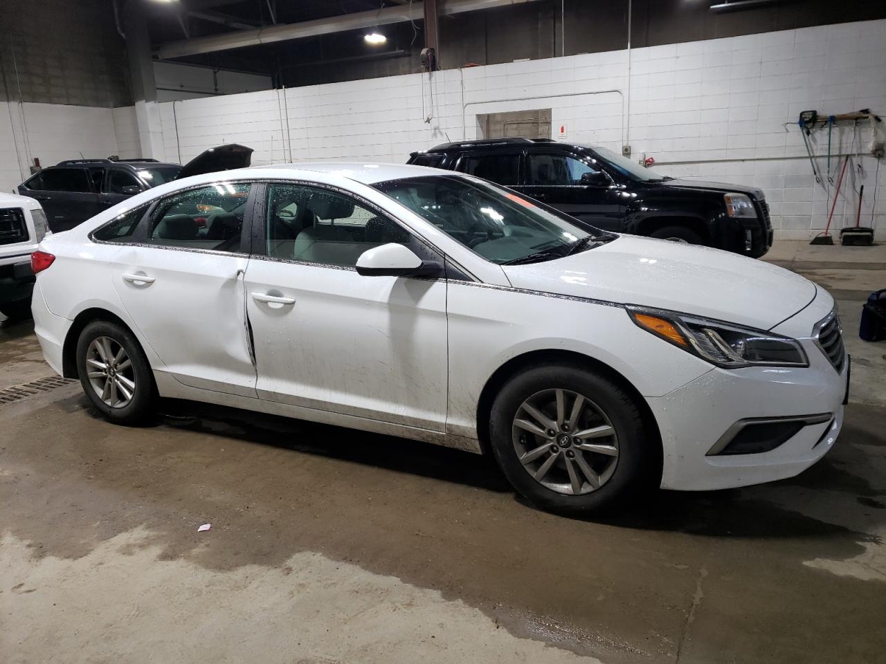 Photo 3 VIN: 5NPE24AF0GH362711 - HYUNDAI SONATA 