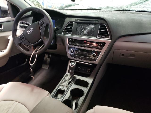 Photo 8 VIN: 5NPE24AF0GH362997 - HYUNDAI SONATA SE 