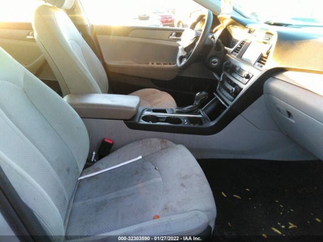 Photo 4 VIN: 5NPE24AF0GH372266 - HYUNDAI SONATA 