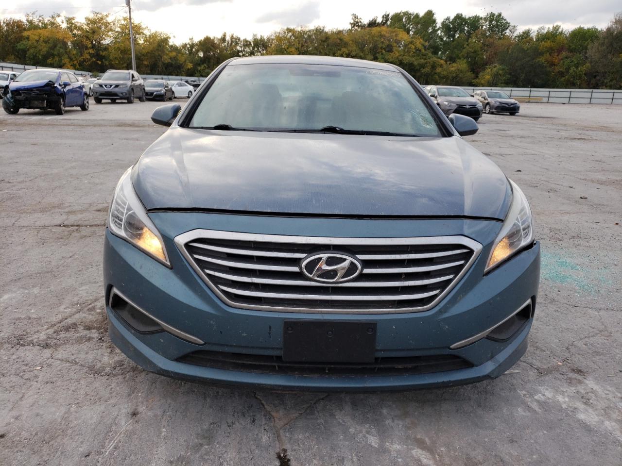 Photo 4 VIN: 5NPE24AF0GH372378 - HYUNDAI SONATA 