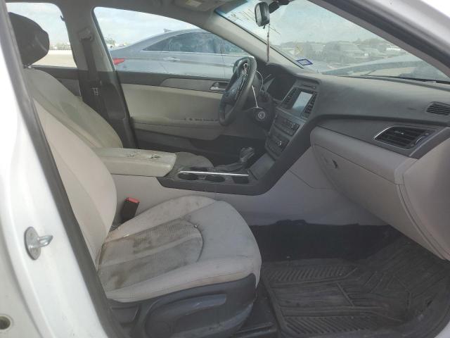 Photo 4 VIN: 5NPE24AF0GH373367 - HYUNDAI SONATA SE 