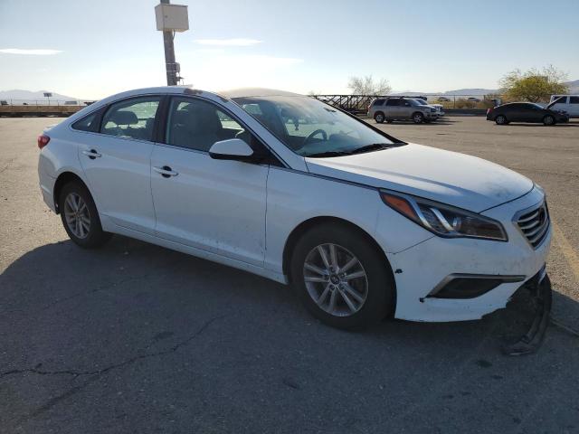 Photo 3 VIN: 5NPE24AF0GH377225 - HYUNDAI SONATA SE 