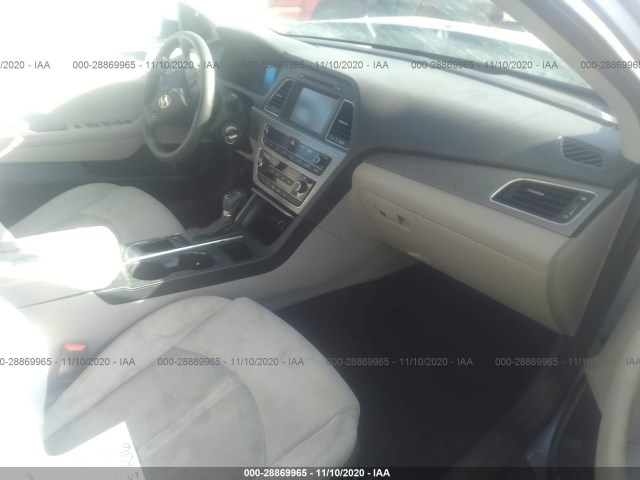 Photo 4 VIN: 5NPE24AF0GH384336 - HYUNDAI SONATA 