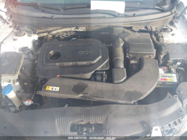 Photo 9 VIN: 5NPE24AF0GH386460 - HYUNDAI SONATA 