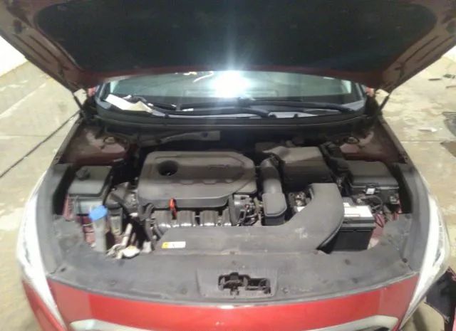 Photo 9 VIN: 5NPE24AF0GH387463 - HYUNDAI SONATA 