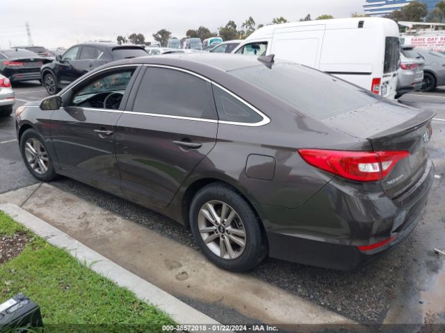 Photo 2 VIN: 5NPE24AF0GH393313 - HYUNDAI SONATA 