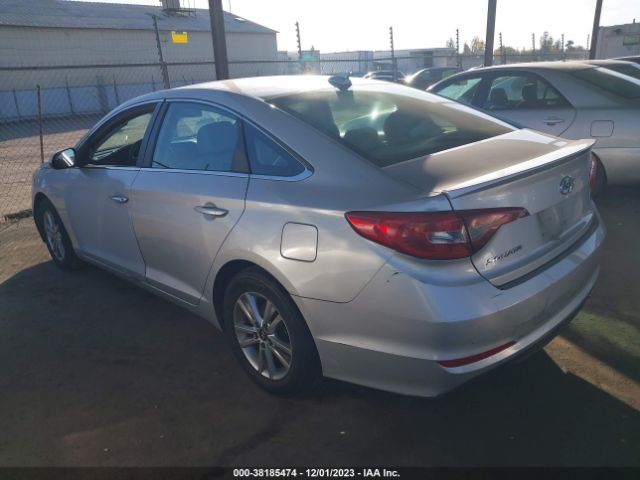 Photo 2 VIN: 5NPE24AF0GH394266 - HYUNDAI SONATA 