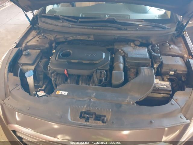 Photo 9 VIN: 5NPE24AF0GH394591 - HYUNDAI SONATA 