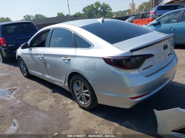 Photo 2 VIN: 5NPE24AF0GH404469 - HYUNDAI SONATA 