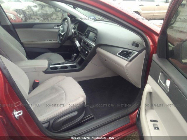 Photo 4 VIN: 5NPE24AF0GH406609 - HYUNDAI SONATA 