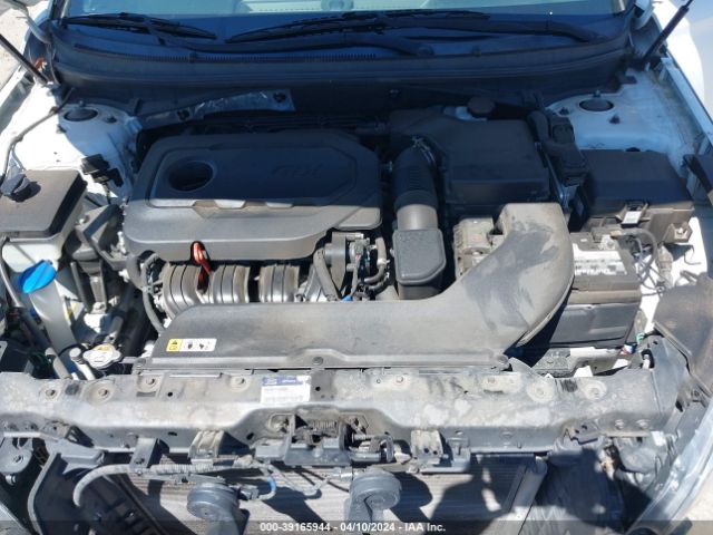 Photo 9 VIN: 5NPE24AF0GH417058 - HYUNDAI SONATA 