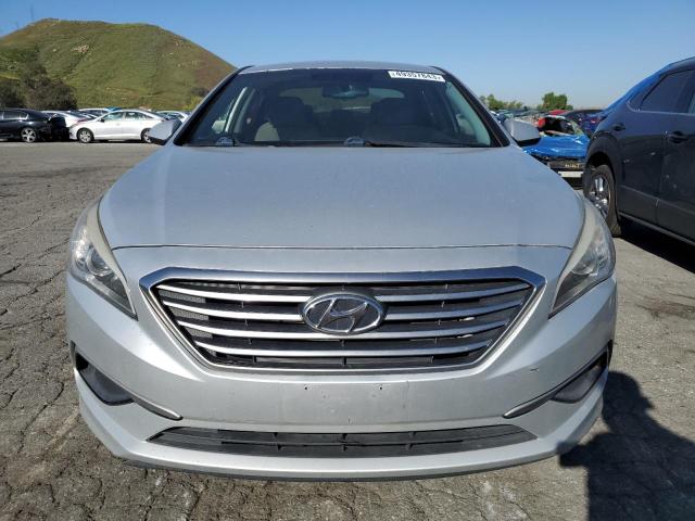 Photo 4 VIN: 5NPE24AF0GH434135 - HYUNDAI SONATA SE 