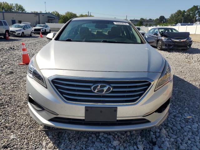 Photo 4 VIN: 5NPE24AF0HH467637 - HYUNDAI SONATA SE 