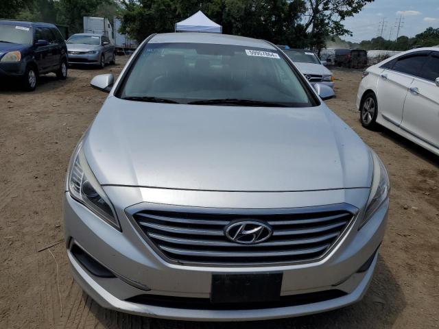 Photo 4 VIN: 5NPE24AF0HH494014 - HYUNDAI SONATA SE 