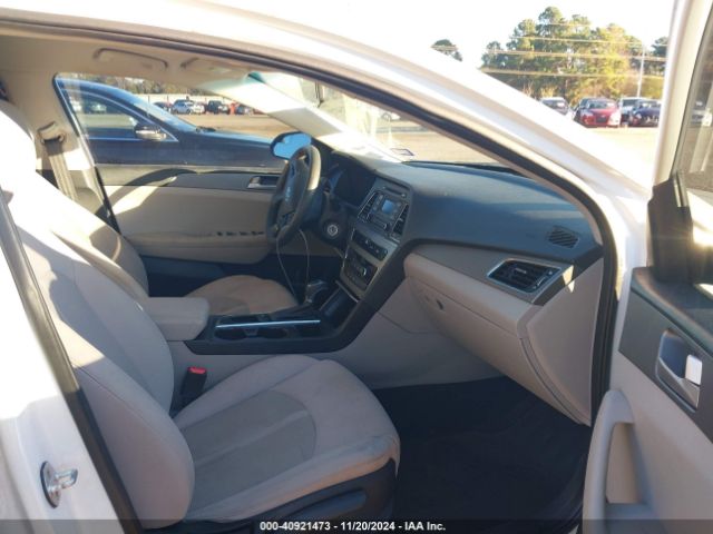 Photo 4 VIN: 5NPE24AF0HH497236 - HYUNDAI SONATA 