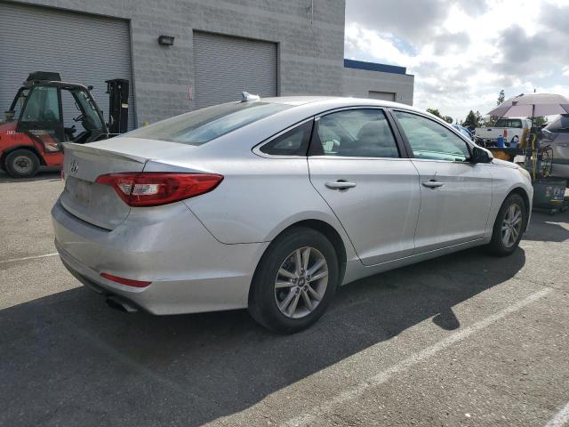 Photo 2 VIN: 5NPE24AF0HH505349 - HYUNDAI SONATA SE 