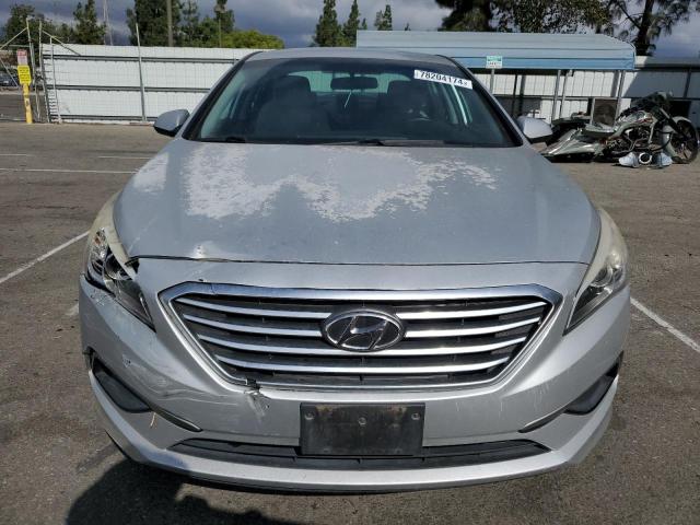 Photo 4 VIN: 5NPE24AF0HH505349 - HYUNDAI SONATA SE 